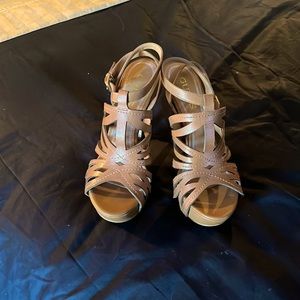 Platform high heeled sandals